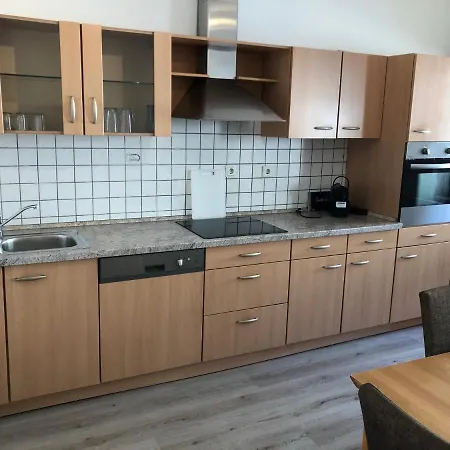 Monteurzimmer 아파트 *
